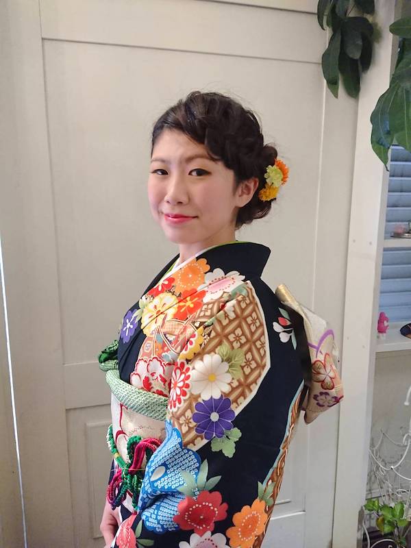 成人式　和服の女性